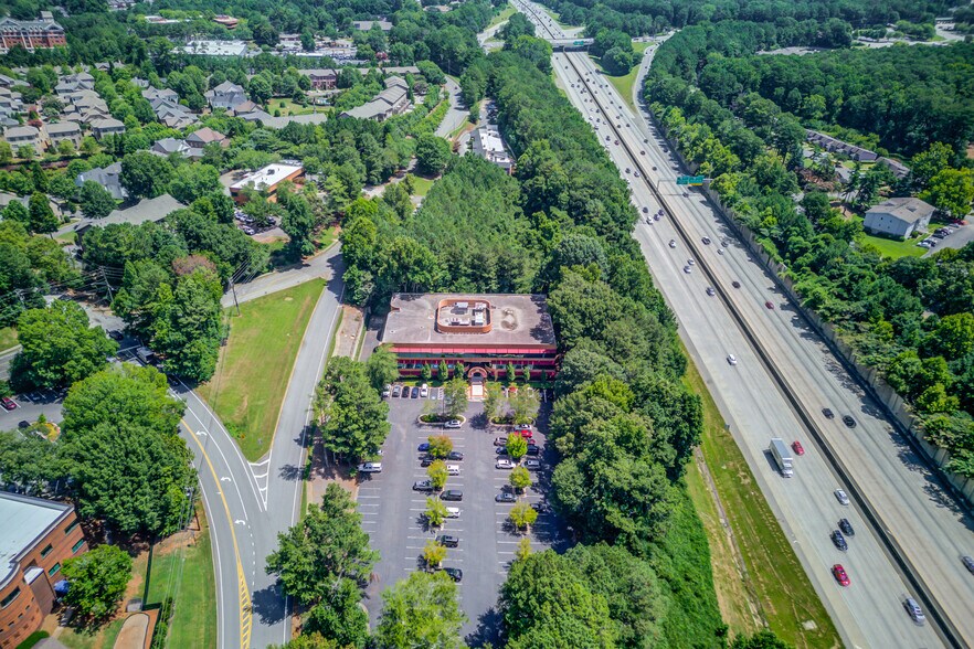 More Photos Of 9755 Dogwood Rd, Roswell Office For Lease