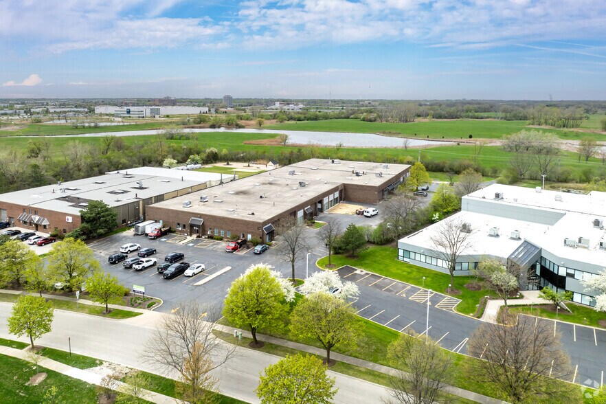 More Photos Of 2246 N Palmer Dr, Schaumburg Warehouse For Lease