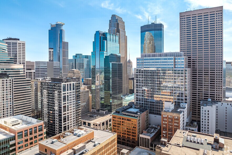 More Photos Of 60 S 6th St, Minneapolis Office For Lease