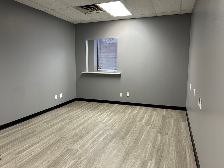 More Photos Of 12035 Shiloh Rd, Dallas Unknown For Lease