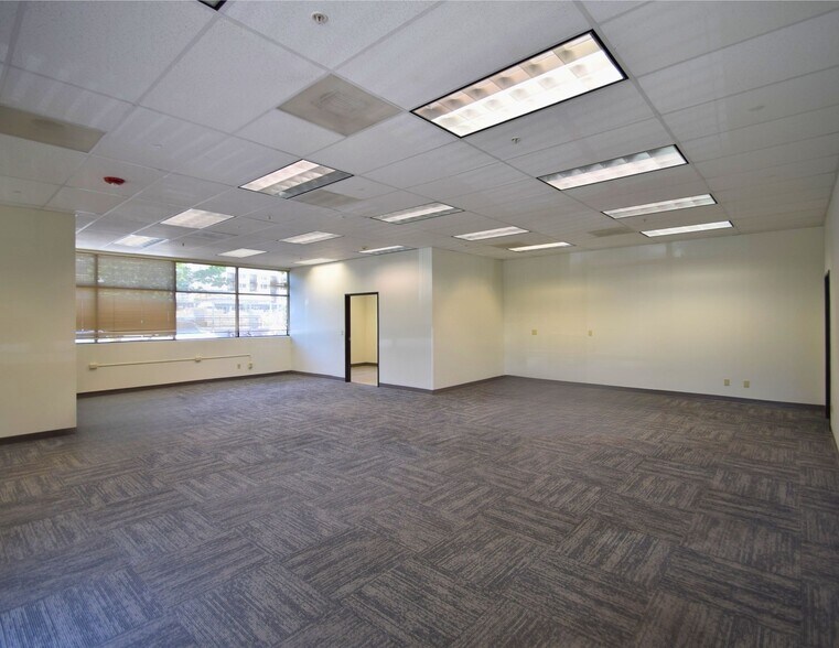 More Photos Of 920 SW Emkay Dr, Bend Medical For Lease