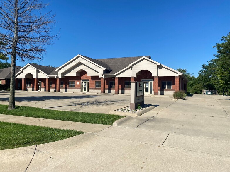 More Photos Of 958 Mezzanine Dr, Lafayette Medical For Lease