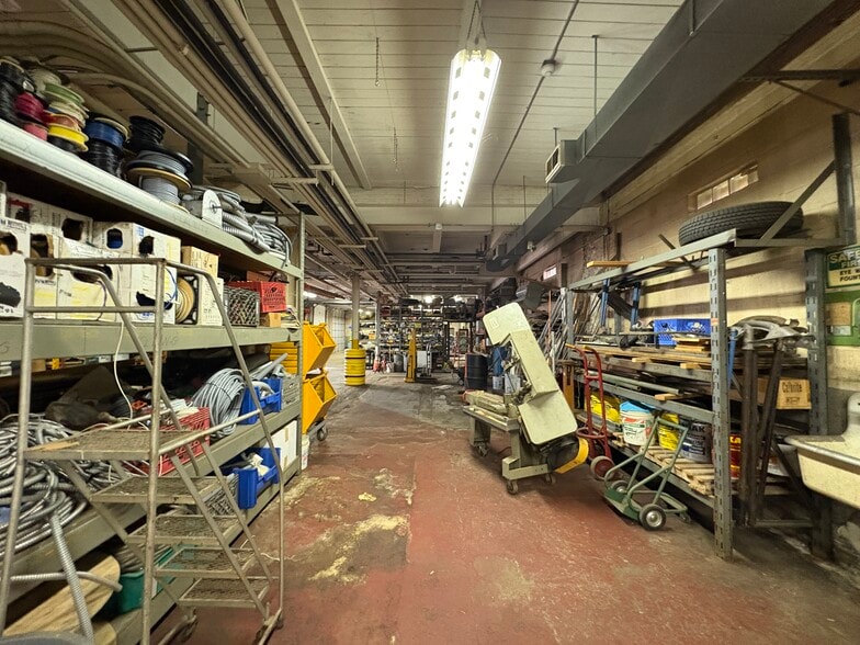 More Photos Of 28 Cordier St, Irvington Warehouse For Sale