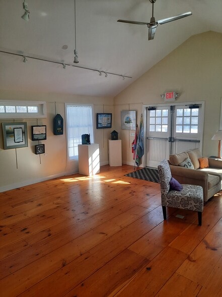 More Photos Of 254 King St, Boscawen Storefront Retail Office For Sale