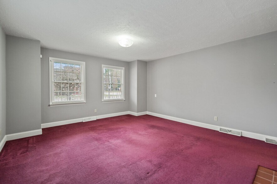 More Photos Of 396 4th St, Beaver Office Residential For Sale