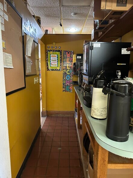 More Photos Of 194 Main St, Amesbury Restaurant For Sale