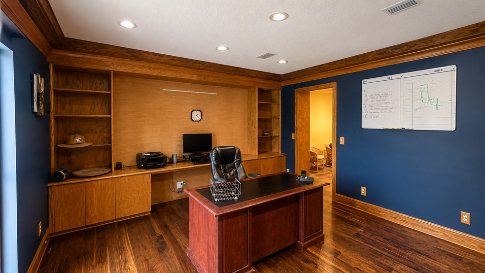 More Photos Of 5114-5116 Stepp Ave, Jacksonville Warehouse For Sale