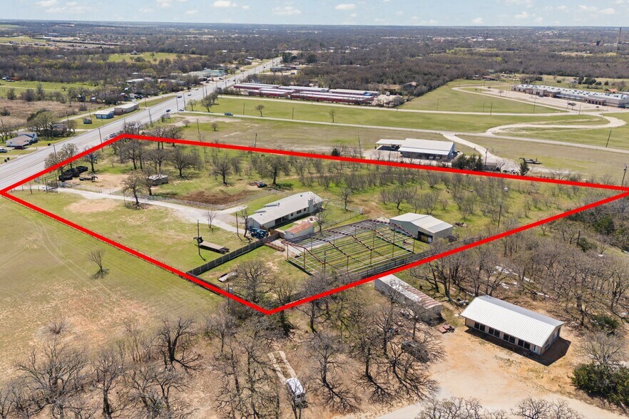 More Photos Of 1641 E Henderson St, Cleburne Land For Sale