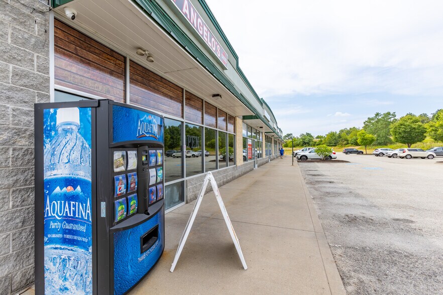 More Photos Of 100 Ridgeview Dr, Smithfield Storefront For Sale