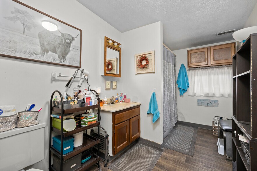 More Photos Of 1801 Croghan St, Fremont Storefront Retail Residential For Sale