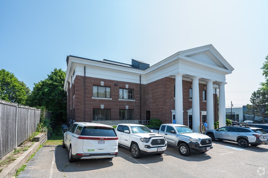 More Photos Of 385 Court St, Plymouth Office For Lease