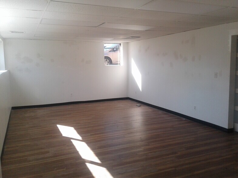 More Photos Of 72 Guy Lombardo Ave, Freeport Medical For Lease