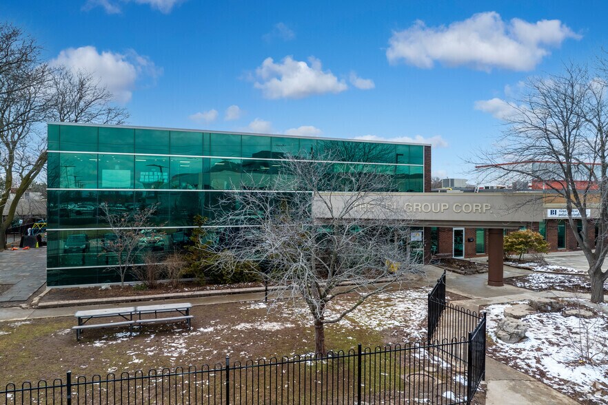 More Photos Of 874 Sinclair Rd, Oakville Office For Lease