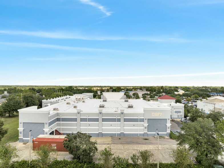 More Photos Of 8010 W Colonial Dr, Orlando Freestanding For Sale