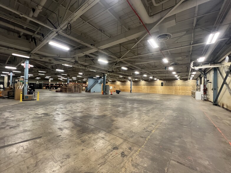 More Photos Of 1004 New Holland Ave, Lancaster Manufacturing For Lease