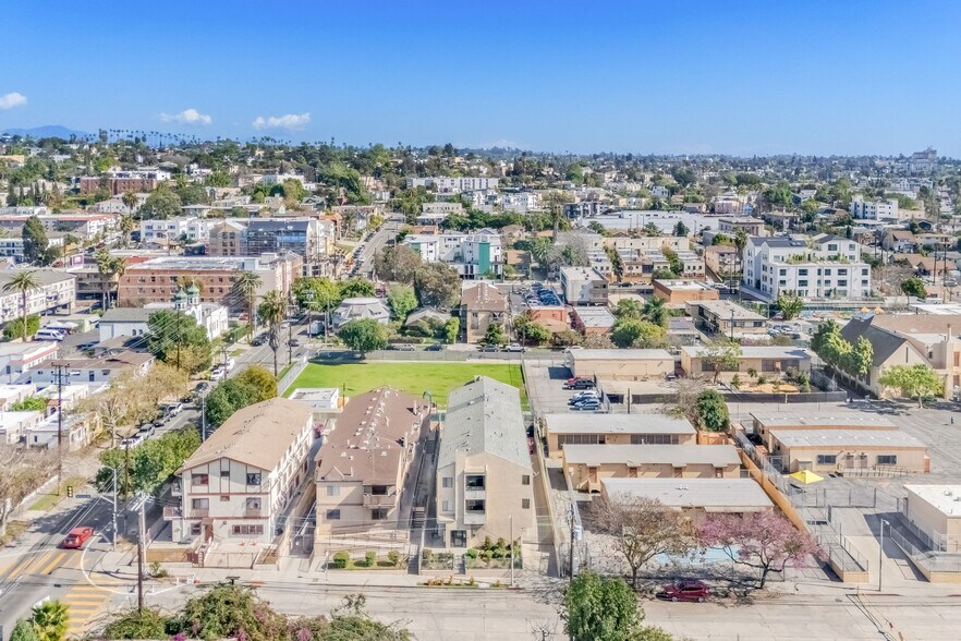 More Photos Of 646 N Madison Ave, Los Angeles Apartments For Sale