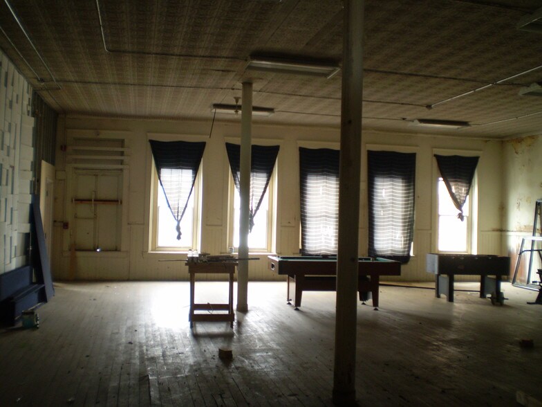 More Photos Of 702-704 Broad St, Central Falls Storefront Retail Residential For Sale