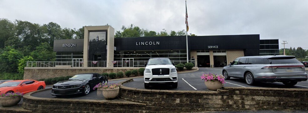 More Photos Of 4800 Clairton Blvd, Pittsburgh Auto Dealership For Lease
