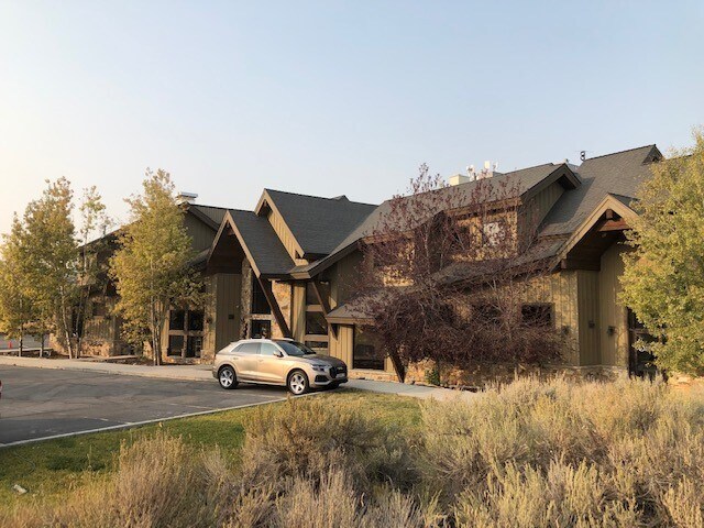 More Photos Of 786 E Division St, Park City Loft Creative Space For Lease