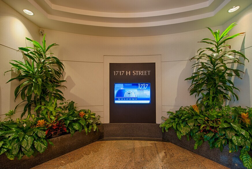 More Photos Of 1717 H St NW, Washington Office For Lease