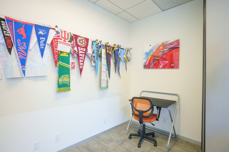 More Photos Of 2450 Hollywood Blvd, Hollywood Loft Creative Space For Sale