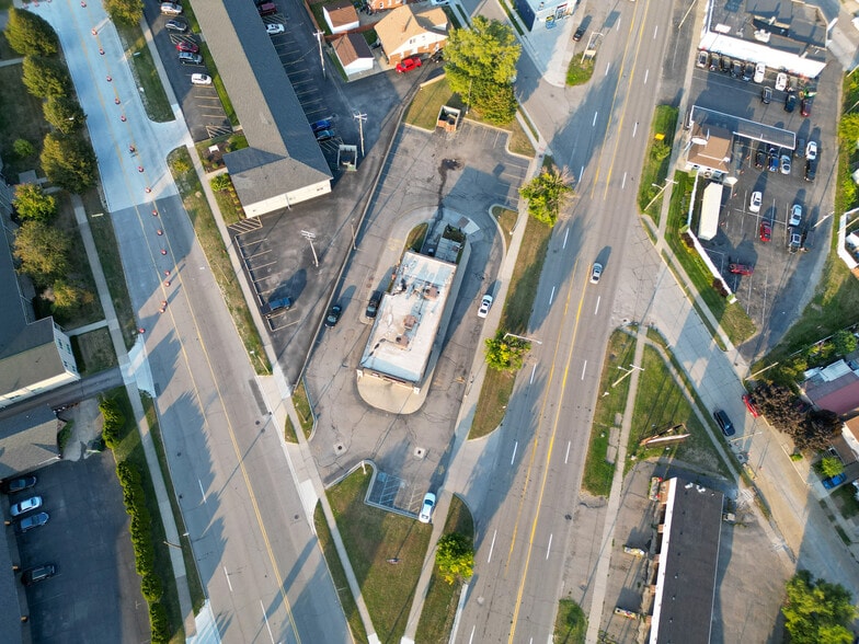 More Photos Of 2630 Oakwood Blvd, Melvindale Fast Food For Sale