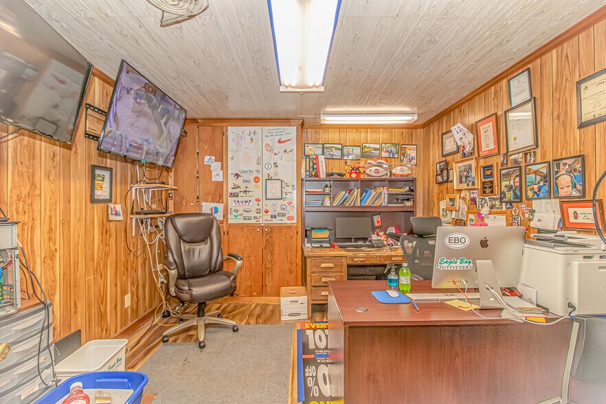 More Photos Of 2803 US 76, Mullins General Retail For Sale
