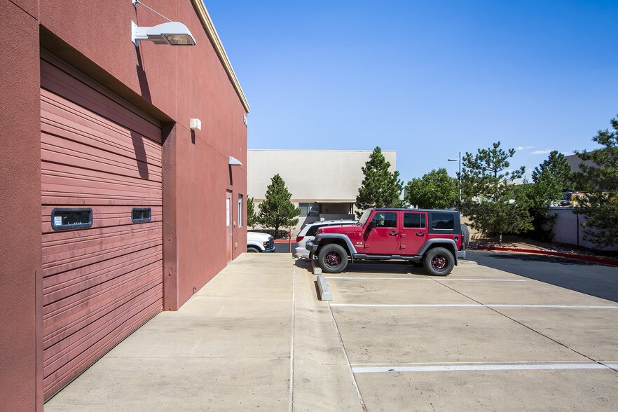 More Photos Of 9210 San Mateo Blvd NE, Albuquerque Warehouse For Lease