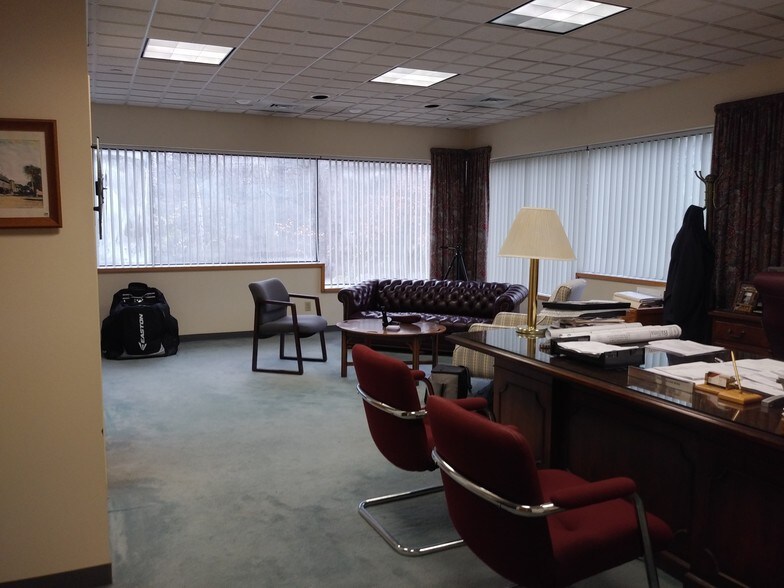 More Photos Of 1000 Mount Laurel Cir, Shirley Light Manufacturing For Lease