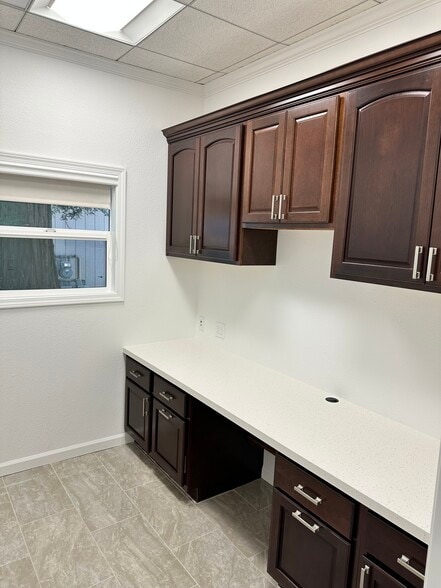 More Photos Of 1818 Grand Canal Blvd, Stockton Office For Lease