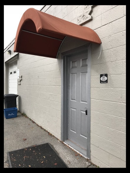 More Photos Of 141 New St, Decatur Manufacturing For Lease