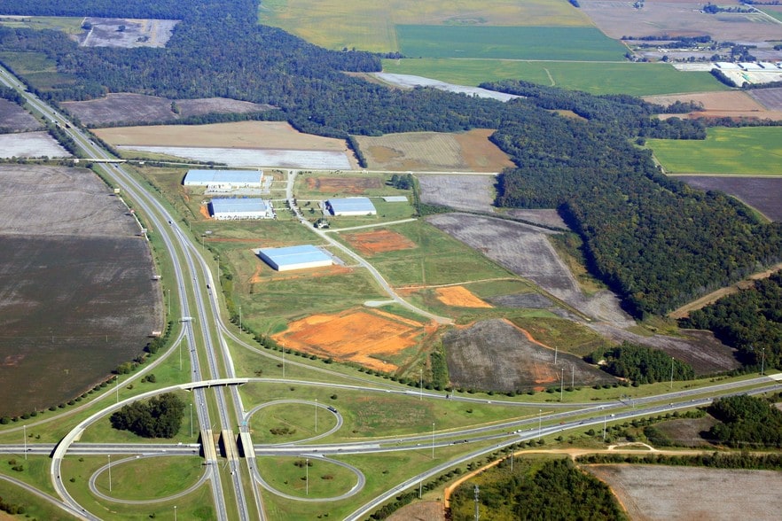 More Photos Of 5059 Endeavor Way, Tanner Warehouse For Lease