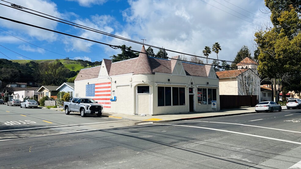 Primary Photo Of 1836 Alhambra Ave, Martinez Convenience Store For Sale