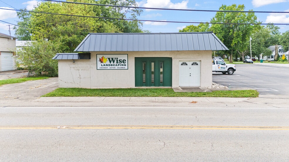 More Photos Of 105 Sycamore St, Medway Medical For Sale