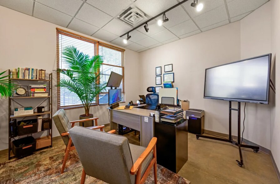 More Photos Of 3600 Cerrillos Rd, Santa Fe Office For Sale