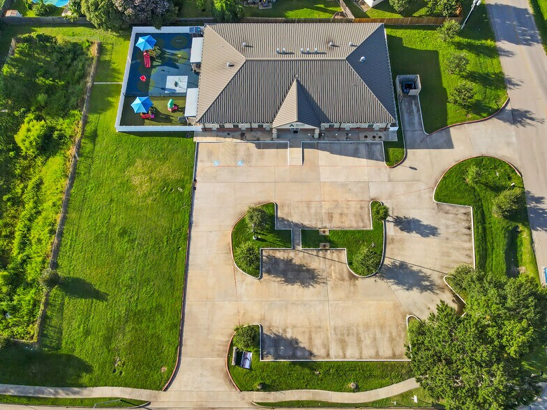 More Photos Of 15606 W Airport Blvd, Sugar Land Medical For Sale