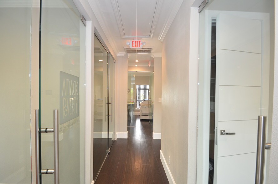 More Photos Of 1644 W Alabama St, Houston Loft Creative Space For Lease