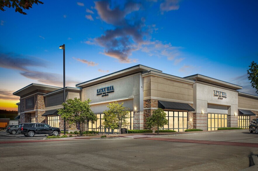 More Photos Of 6401 W 135th St, Overland Park Freestanding For Lease