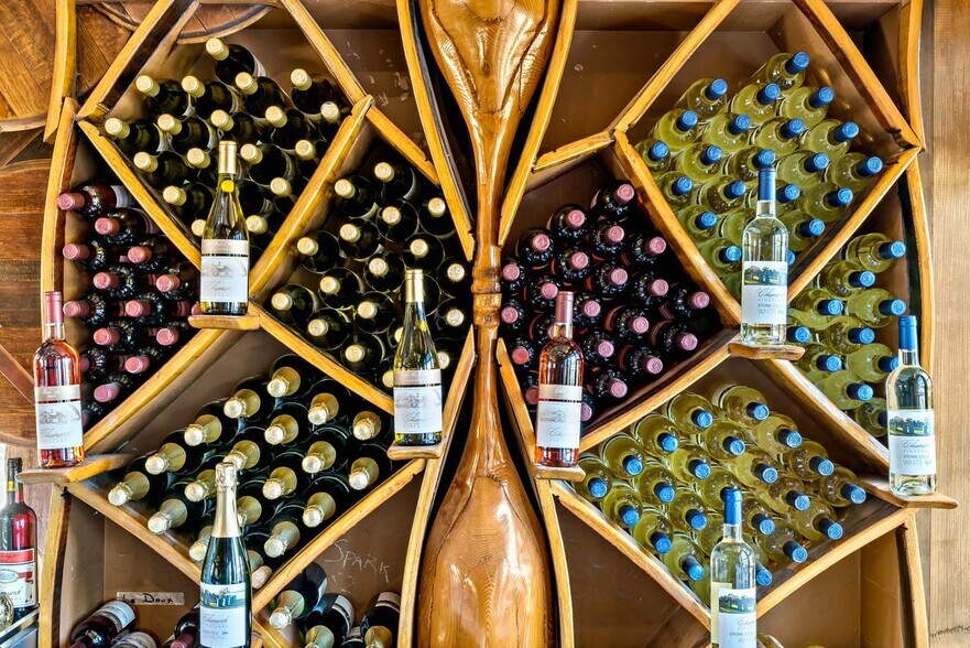 More Photos Of 115 Cow Hill Rd, Clinton Winery Vineyard For Sale