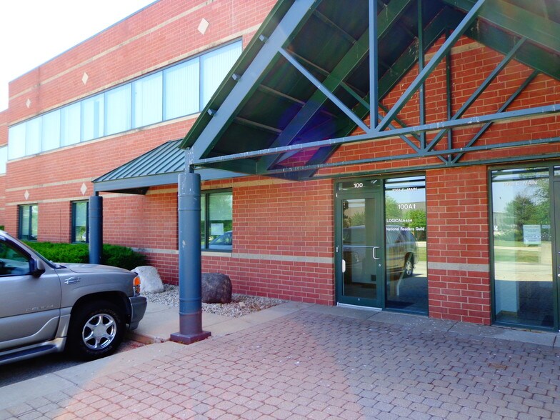 More Photos Of 1061 E Main St, East Dundee Office For Lease