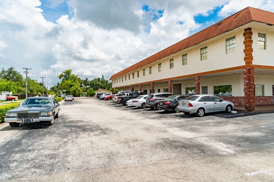 More Photos Of 6191 Orange Dr, Davie Loft Creative Space For Sale