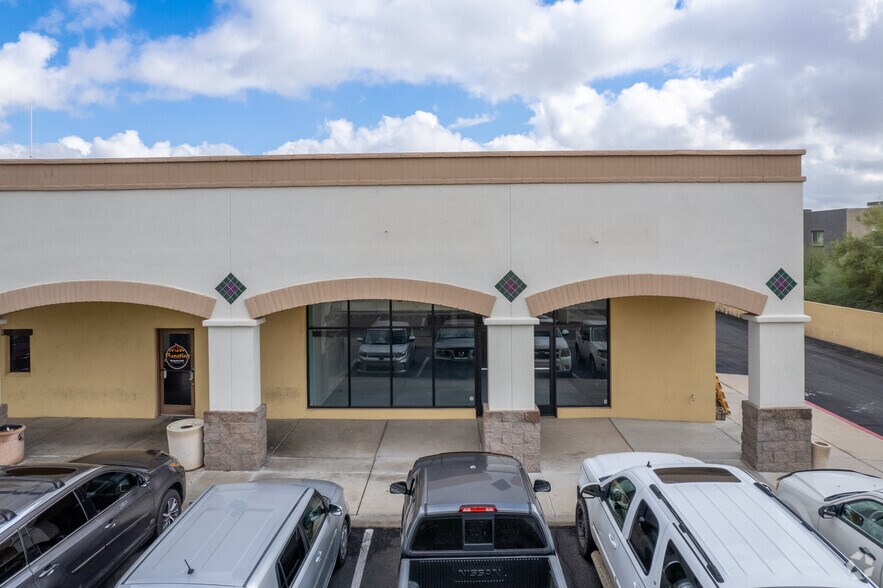 More Photos Of 8300-8360 N Thornydale Rd, Tucson Unknown For Lease