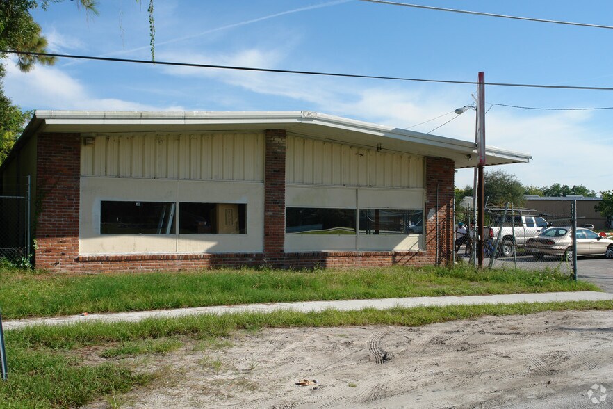 Primary Photo Of 417 Magnolia St, Altamonte Springs Light Distribution For Lease