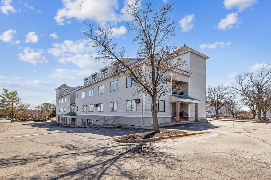 More Photos Of 602 S King St, Leesburg Medical For Sale