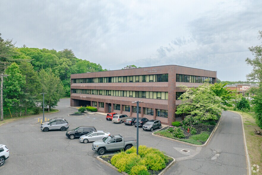 Primary Photo Of 141 Parker St, Maynard Office For Lease