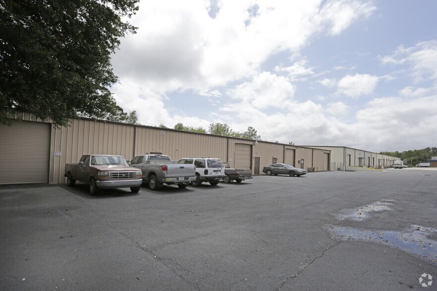 More Photos Of 6721 Stuart Ave, Jacksonville Warehouse For Lease
