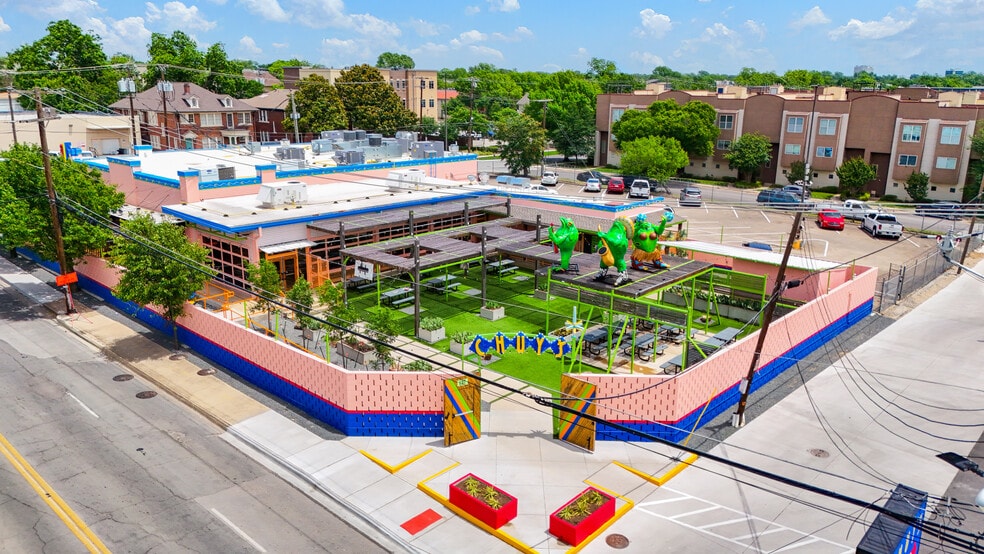 Primary Photo Of 1520 Greenville Ave, Dallas Restaurant For Sale