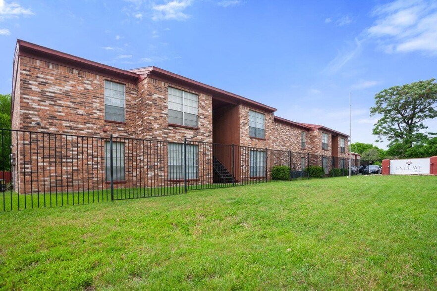 More Photos Of 1105 N 18th St, Killeen Apartments For Sale