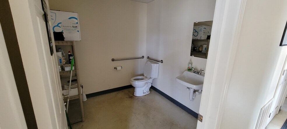 More Photos Of 7530 Seneca Rd N, Hornell Auto Repair For Lease