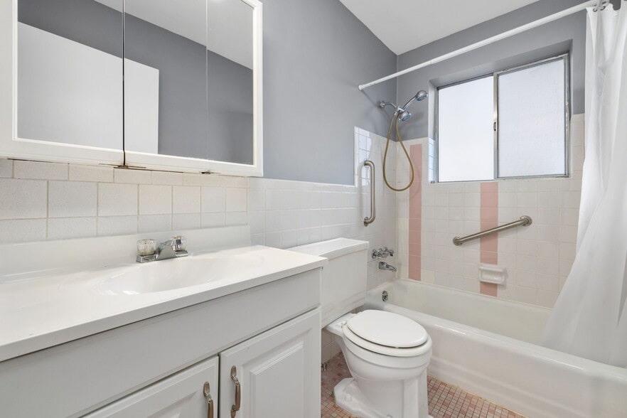 More Photos Of 9305-9317 Shirley Gardens Dr, Saint Louis Apartments For Sale
